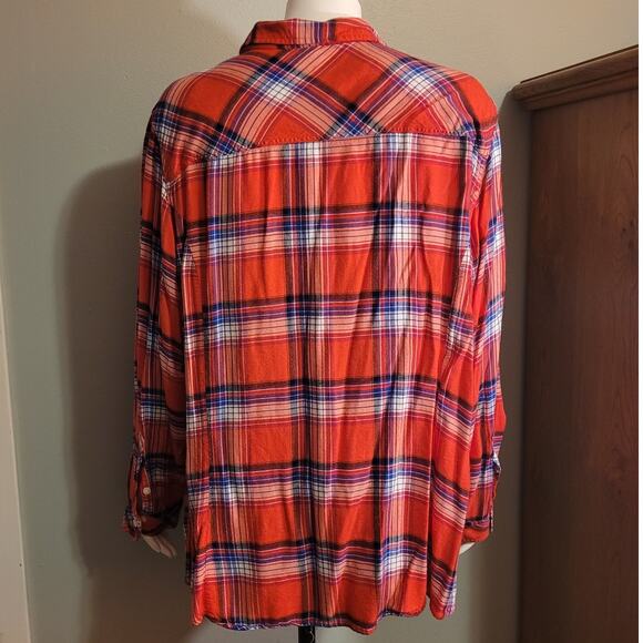Torrid Plaid Button Front Shirt Women 4X Plus Long Sleeve Red Blue Rayon Casual - Picture 3 of 10